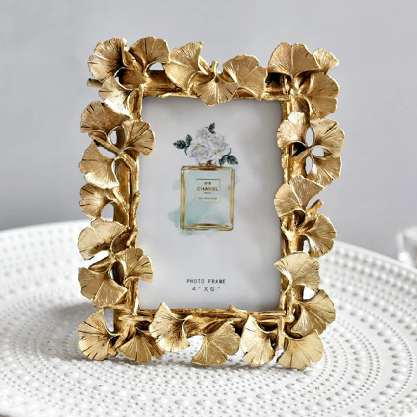 Creative Retro Golden Picture Frame, Ginkgo Leaf Design, 4" & 6" Sizes