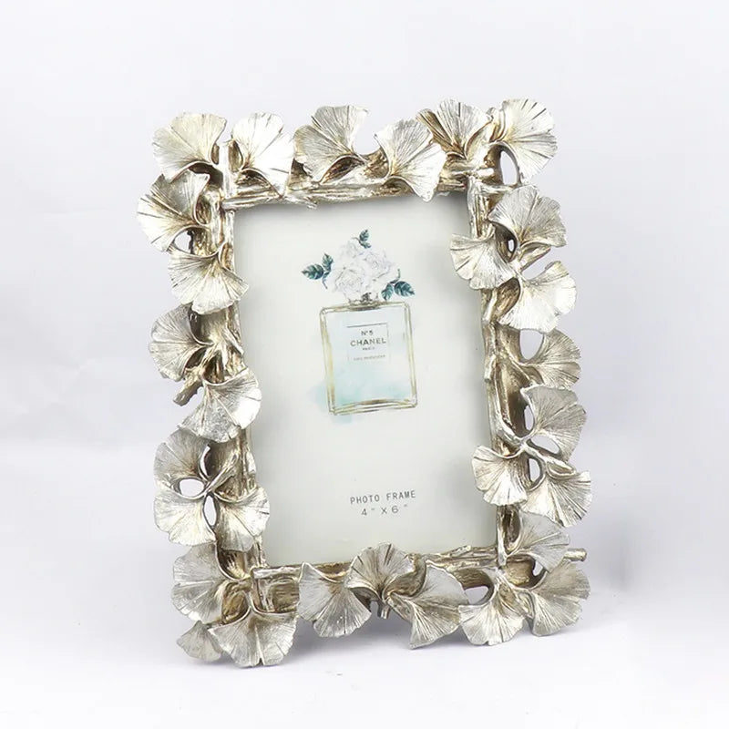 Creative Retro Golden Picture Frame, Ginkgo Leaf Design, 4" & 6" Sizes